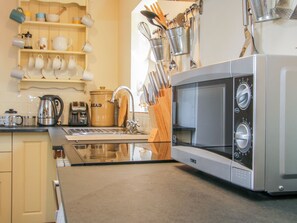 Cottage | Interior