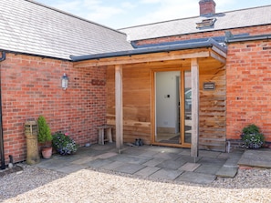 Cottage | Interior - Grooms Cottage (Leicester)