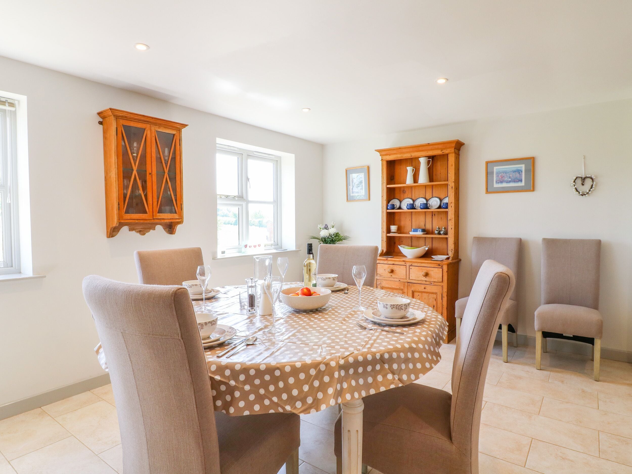Cottage | Interior