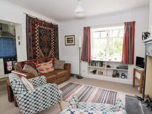 Cottage | Living area | TV - Tower Lodge (Dalmally)