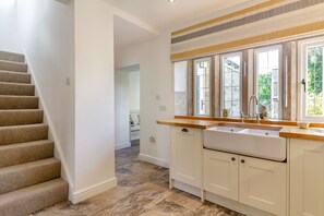 Cottage | Interior - Galen Croft (Hope Valley)