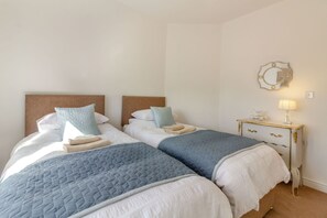 2 bedrooms, individually decorated, individually furnished, free WiFi - Galen Croft (Hope Valley)