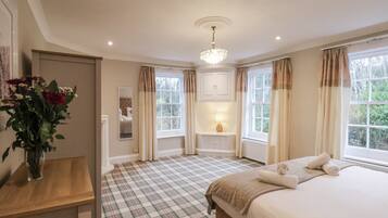 8 bedrooms, individually decorated, individually furnished, free WiFi