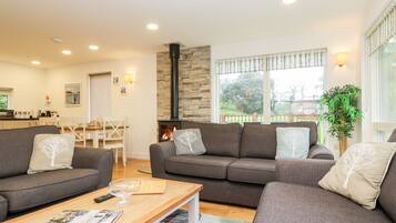 Cottage | Living area