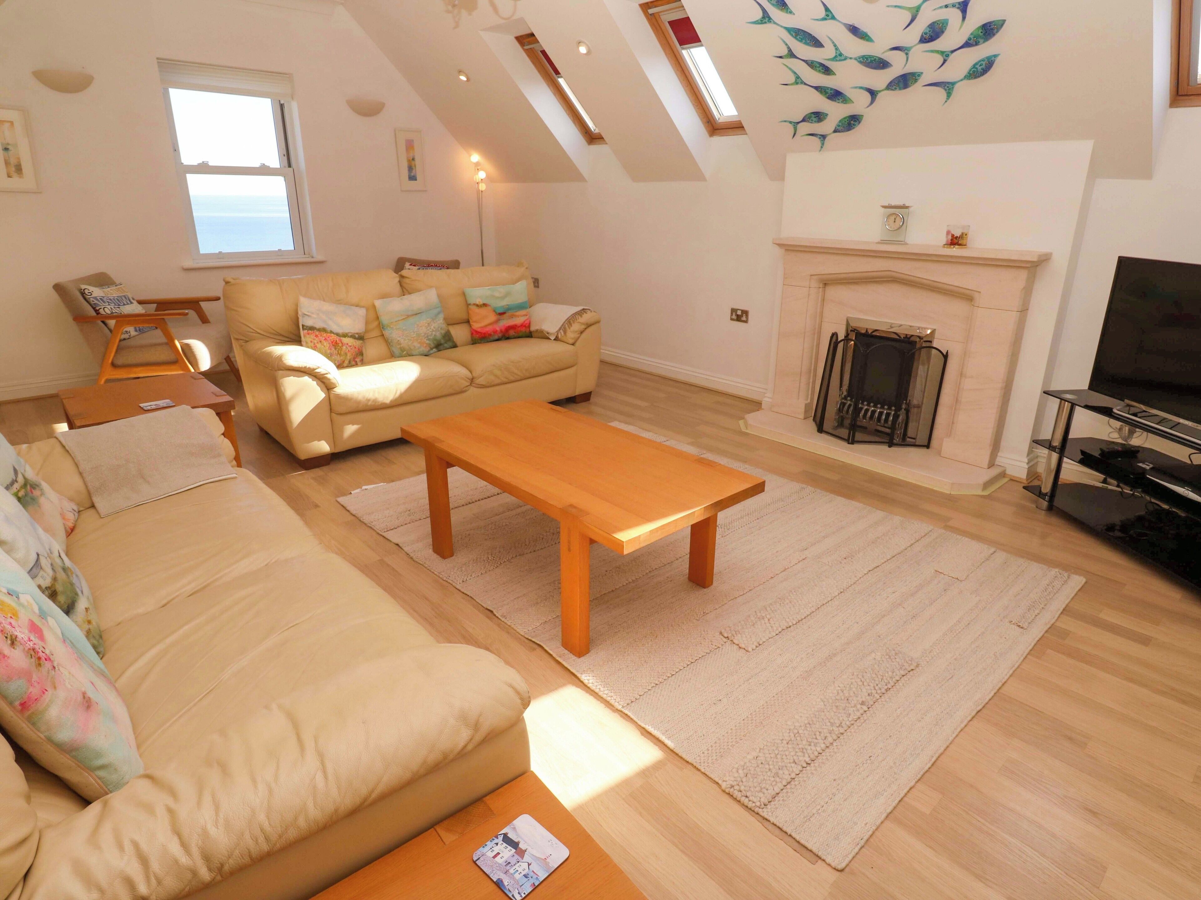 Cottage | Living area