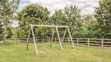 Cottage | Property grounds