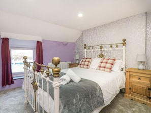 2 habitaciones, decoración personalizada y muebles diferentes 