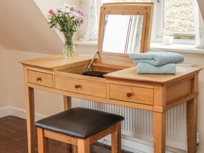Cottage | 1 bedroom, individually decorated, individually furnished, free WiFi - Ragleth Place Lodge (Church Stretton)