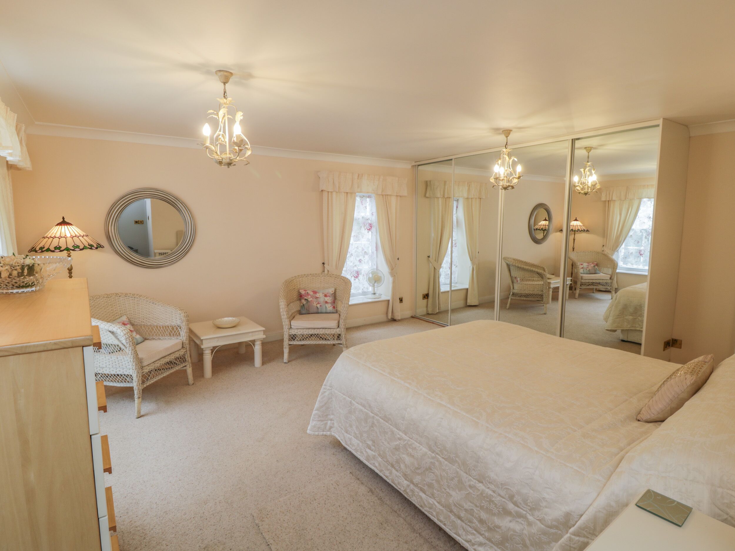 Feriehus | 2 soveværelser, individuelt design, individuel indretning, gratis Wi-Fi