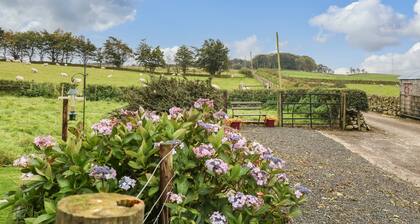 Shaws Hill Farmhouse