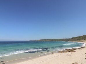 Cottage | Beach