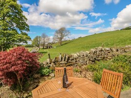 Cottage | Outdoor dining