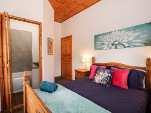 Casa de campo | 3 quartos, individualmente decorados, individualmente mobiliados