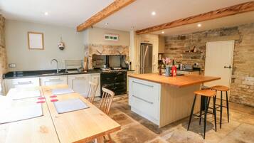 Cottage | Interior