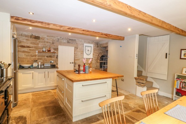 Cottage | Interior