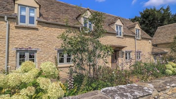 Cottage | Exterior