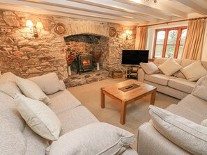 Cottage | Interior - Maerdy Lodge (Haverfordwest)