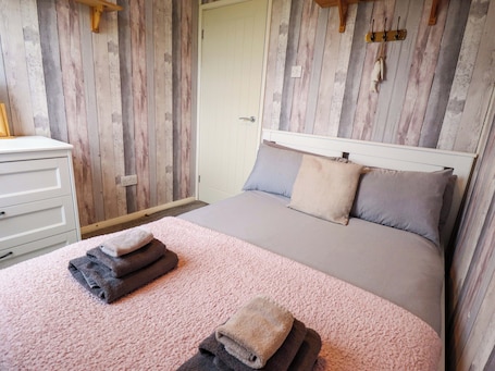 3 Schlafzimmer, individuell dekoriert, individuell eingerichtet. Moggs Retreat