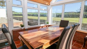 Cottage | Interior