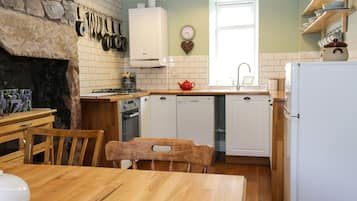 Cottage | Interior