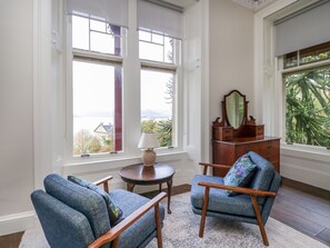 村舍 | 起居区 | 电视