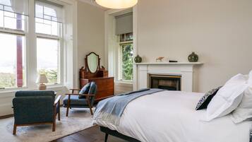 Cottage | 5 bedrooms, individually decorated, individually furnished, free WiFi