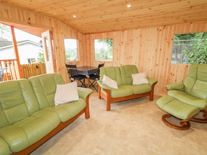 Cottage | Living area