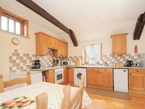 Cottage | Cucina privata | Lavastoviglie, pentole/stoviglie/utensili