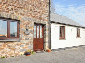Cottage | Exterior detail - Swallows Nest (Launceston)