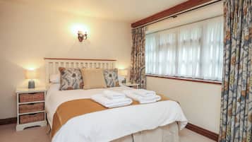 Cottage | 1 bedroom, individually decorated, individually furnished, free WiFi
