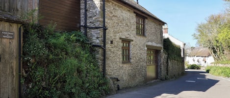 Cottage | Exterior