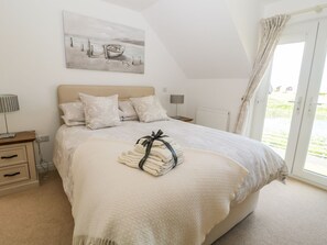 3 habitaciones, decoración personalizada y muebles diferentes 