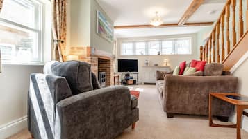 Cottage | Interior