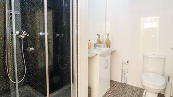 Cottage | Bathroom