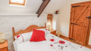 Cottage | 2 bedrooms, individually decorated, individually furnished, free WiFi