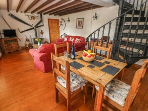 Cottage | Dining - Primose Cottage (Milford Haven)
