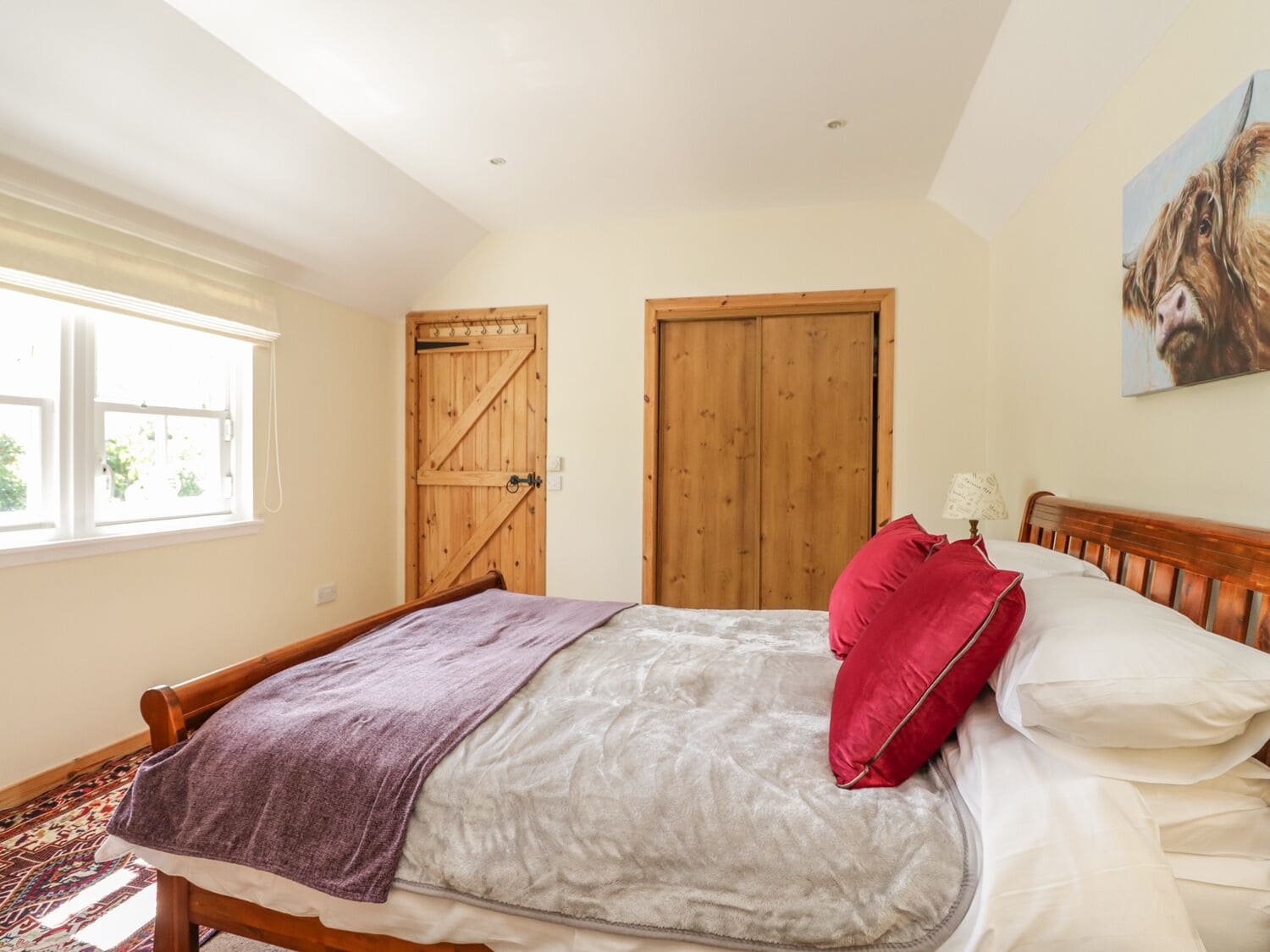 Casa rural | 2 dormitoris, decoració individual i mobiliari individual 