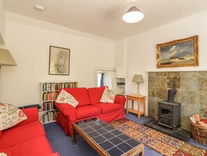 Cottage | Living room - Balmeanoch (Lochearnhead)