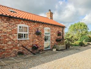 Cottage | Interior - The Barn at Orchard Farm (York)