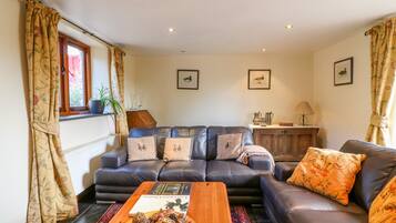 Cottage | Living room