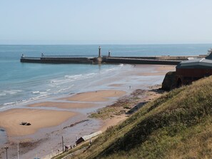 Cottage | Interior - Rails End (Whitby)