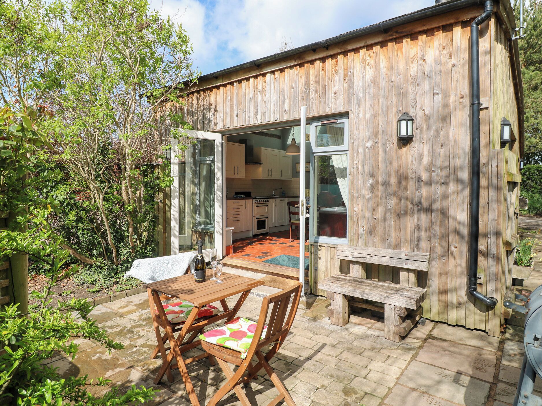 Cottage | Outdoor dining