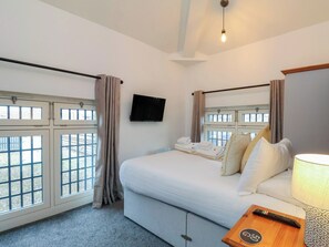 2 slaapkamers, individueel gedecoreerd, individueel gemeubileerd