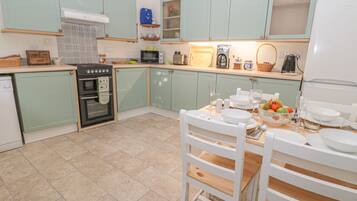 Cottage | Interior