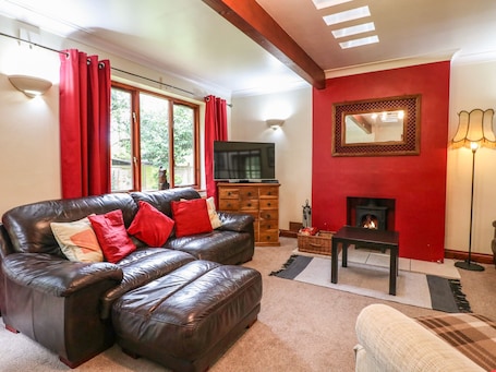 Cottage | Interior. Amberleigh