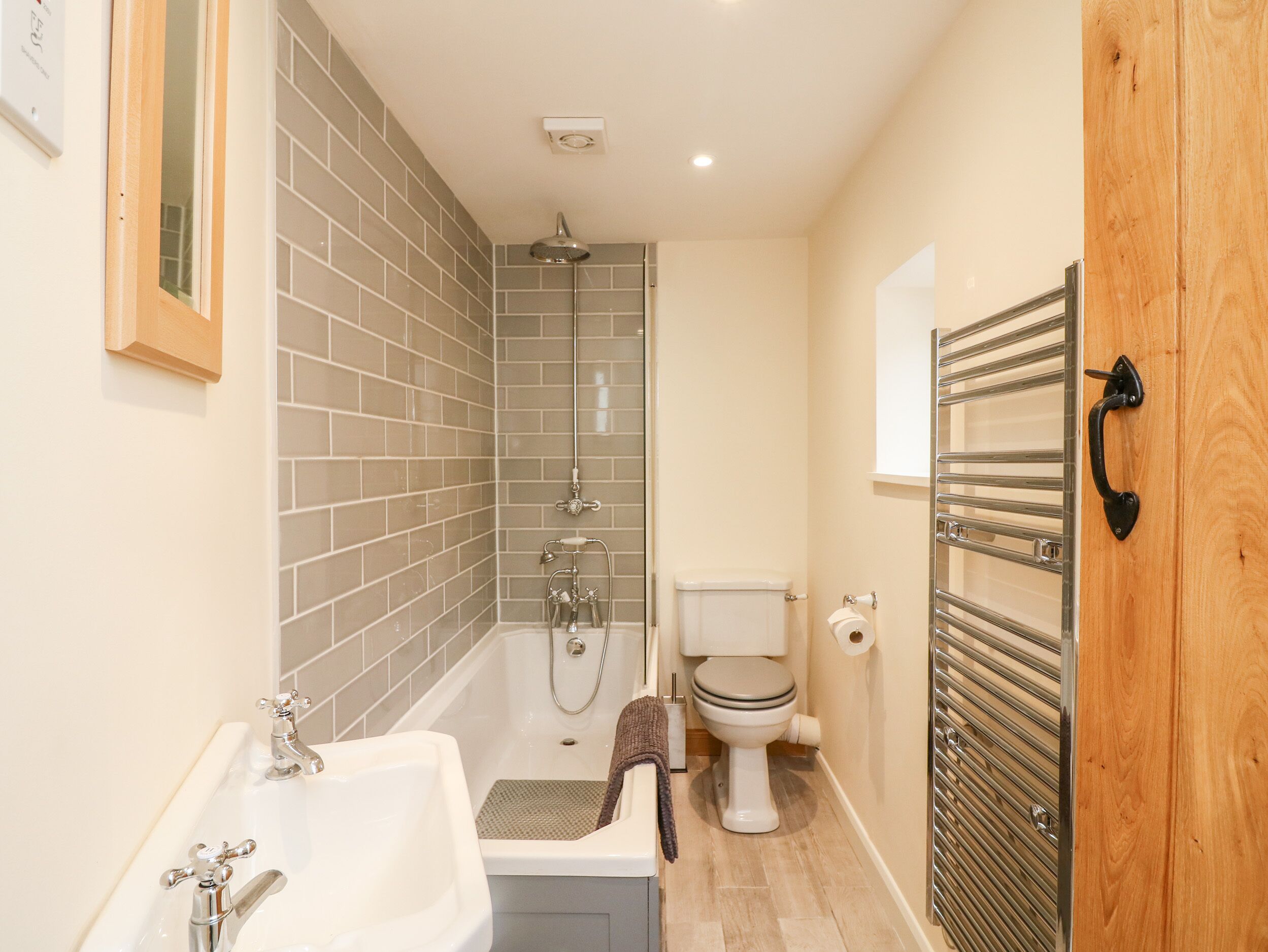 Cottage | Bathroom | Shower