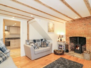 Cottage | Interior - Tilly's Cottage (Westbury)