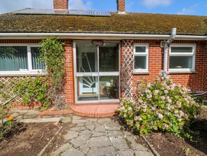 Cottage | Interior - Glynde (Dover)