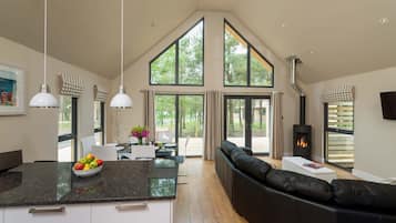 Cottage | Living area | TV, DVD player