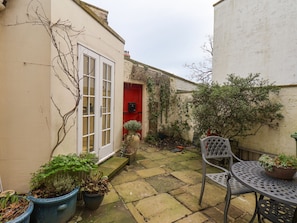 Cottage | Property grounds
